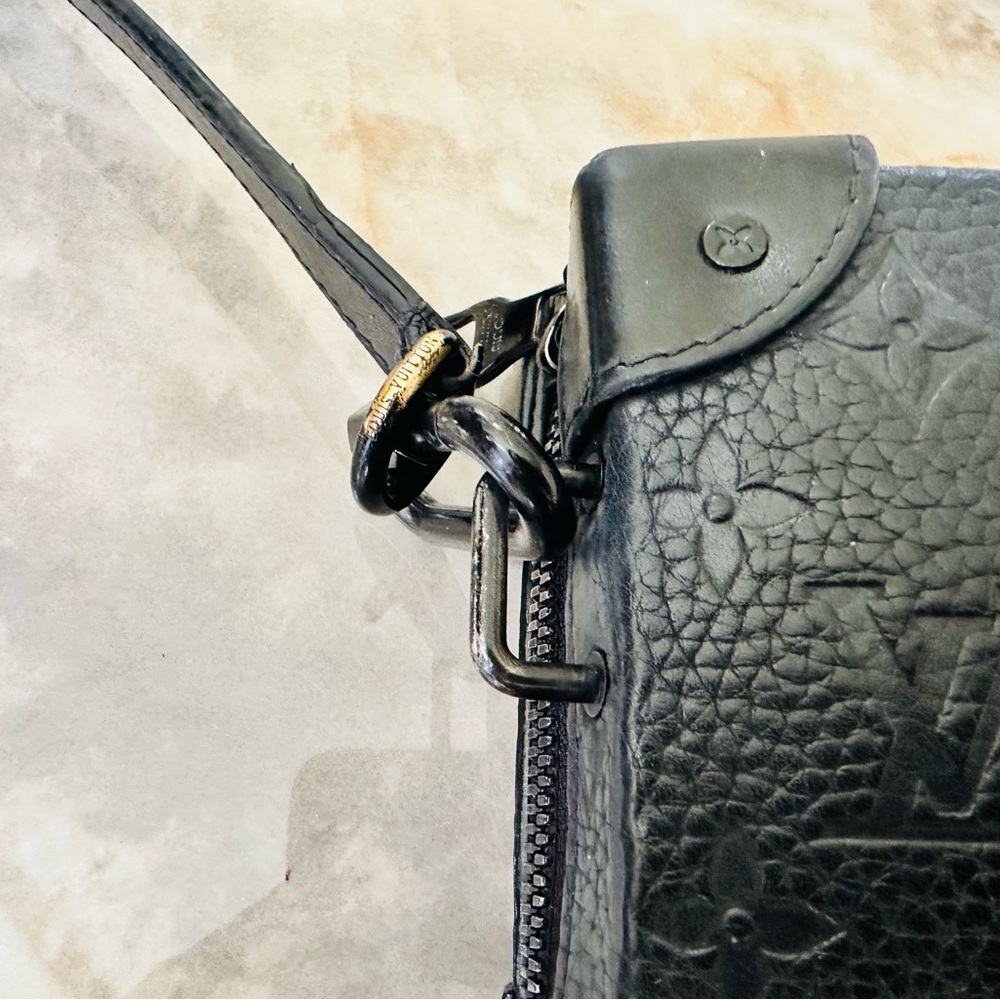 Louis Vuitton Soft Trunk Wallet/Crossbody - Picture 8 of 16